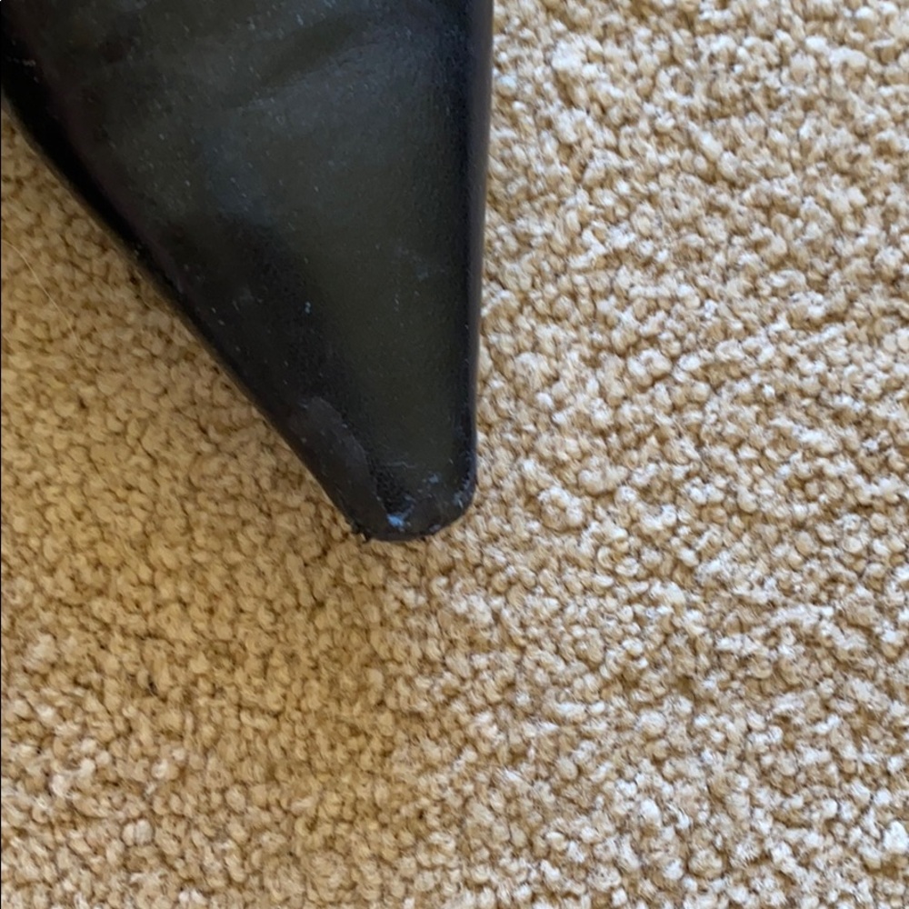 Cat heel - Picture 2 of 3